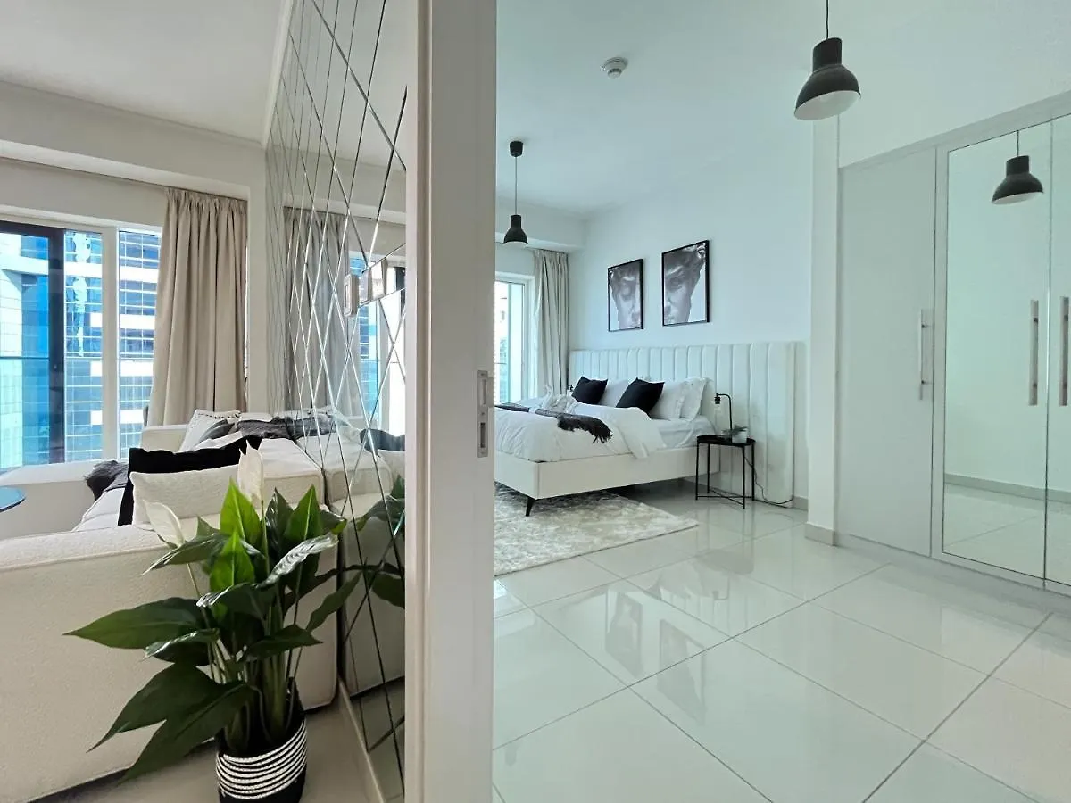 Apartment Trophy - Sparkling Suites W Palm View With Direct Access To Marina Walk Dubai