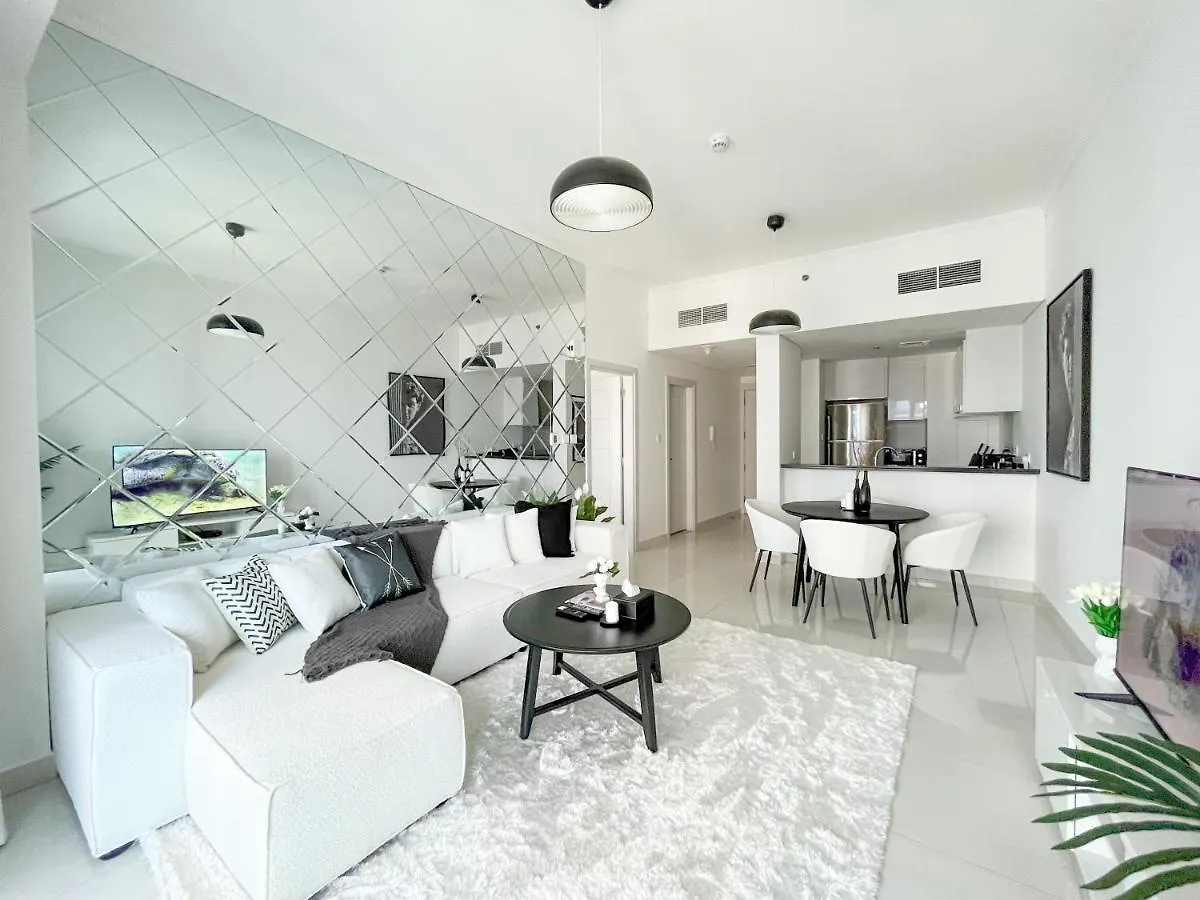 Apartment Trophy - Sparkling Suites W Palm View With Direct Access To Marina Walk Dubai