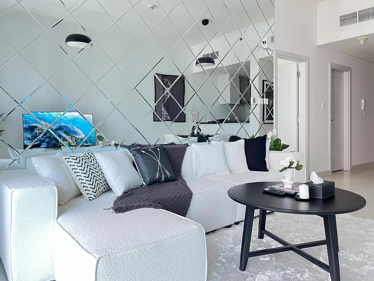 Apartment Trophy - Sparkling Suites W Palm View With Direct Access To Marina Walk Dubai